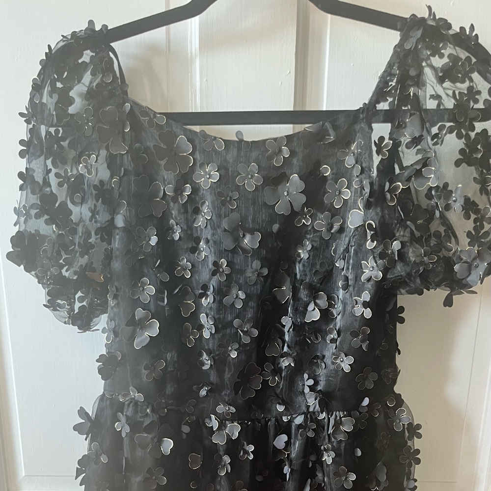 Forever 21 Mesh Floral Pattern Dress in Black